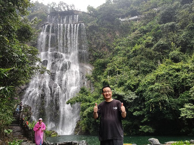 1698828180111692.jpg 萬丈崖瀑布風(fēng)景2.jpg